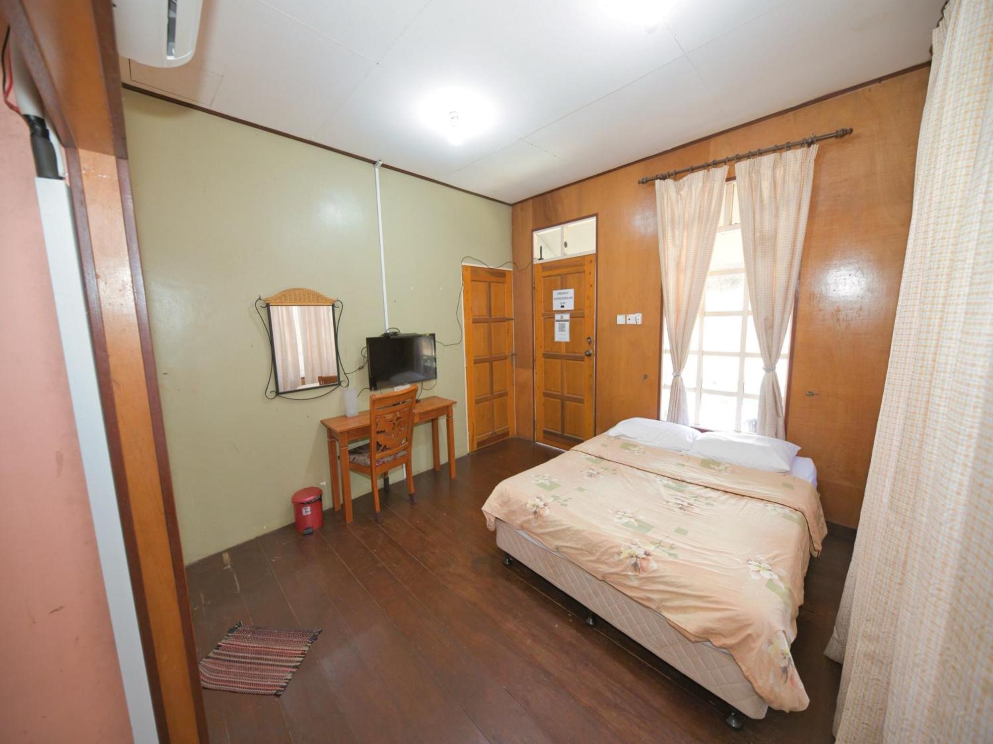 קמפונג גונג בדק Oyo 90968 Teratak Samuderakita, Chalet & Guesthouse מראה חיצוני תמונה